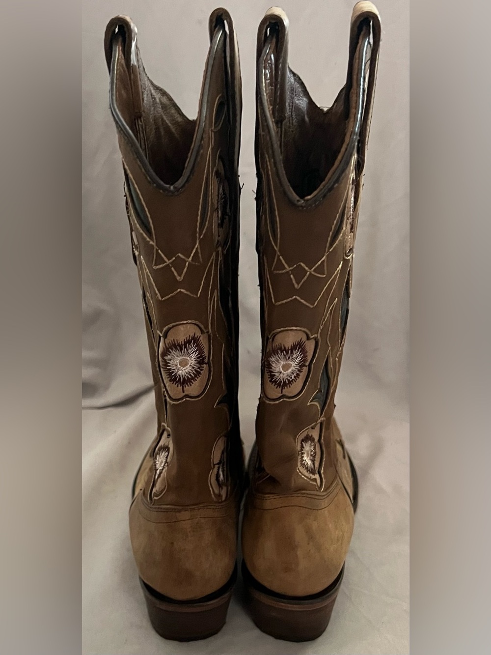 Circle G Corral Floral Embroidery Boots US 9 $180 - Picture 6 of 9